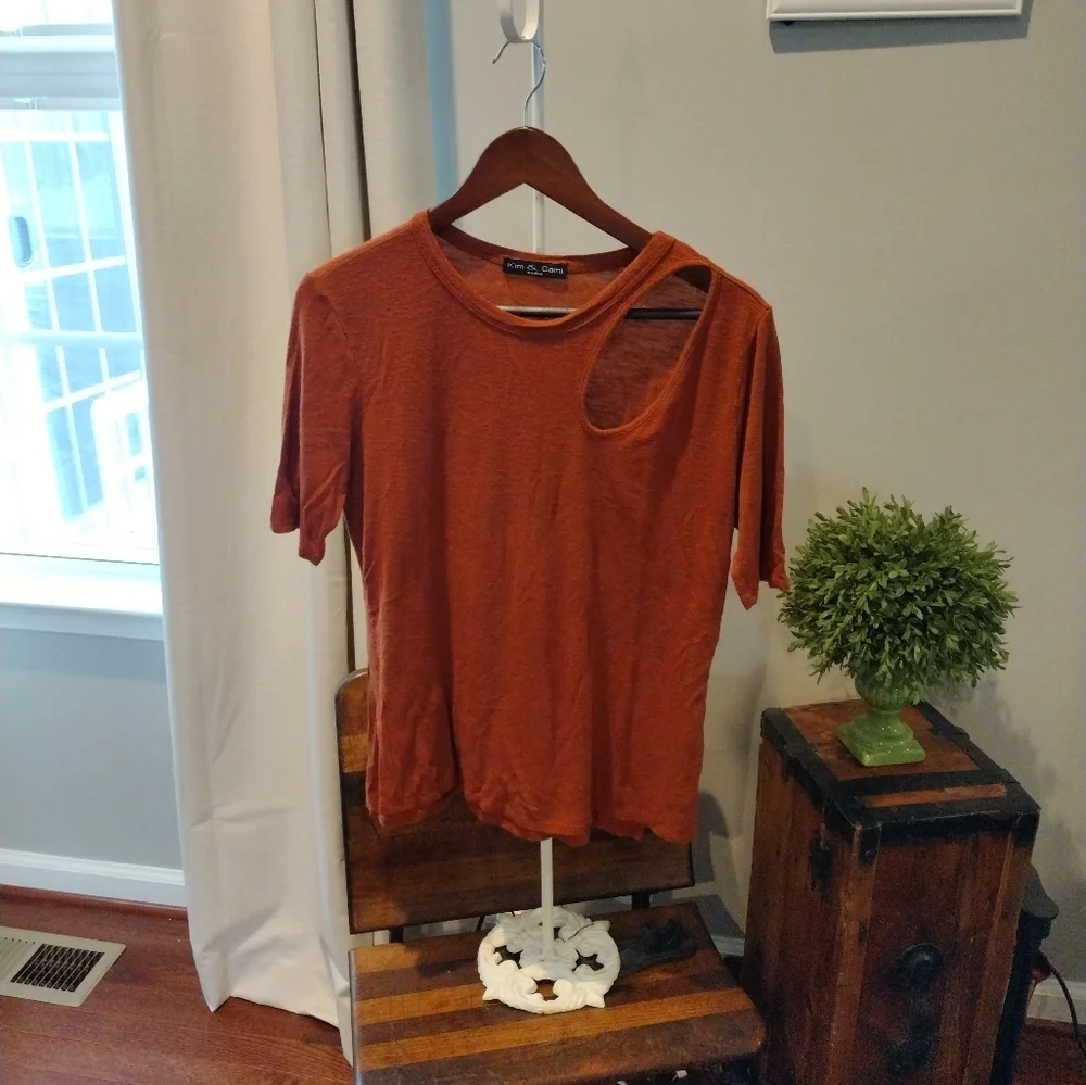 Top - Picture 4 of 7